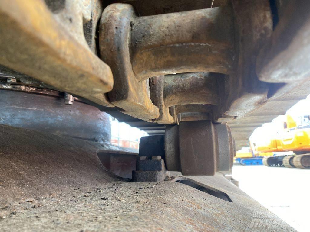 Hitachi EX 150 LC 5 Telakaivukoneet