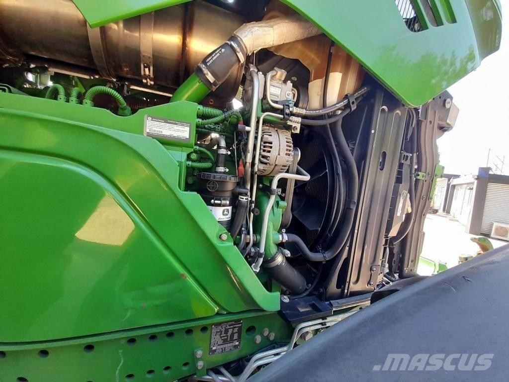 John Deere 6215R Traktorit