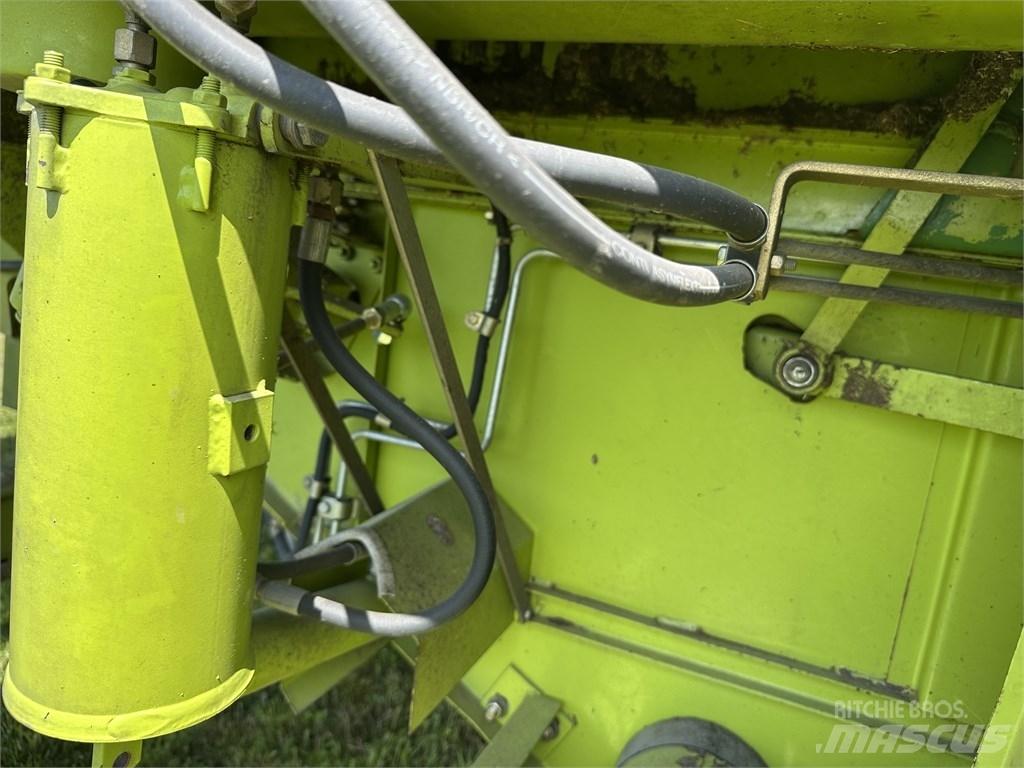 CLAAS Mega 208 Leikkuupuimurit