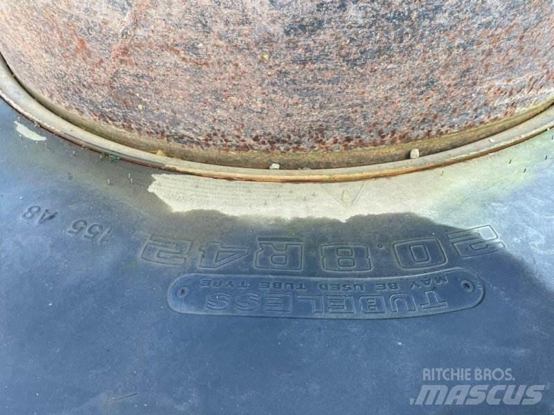 Goodyear 20.8 R42 Lisävarusteet ja komponentit