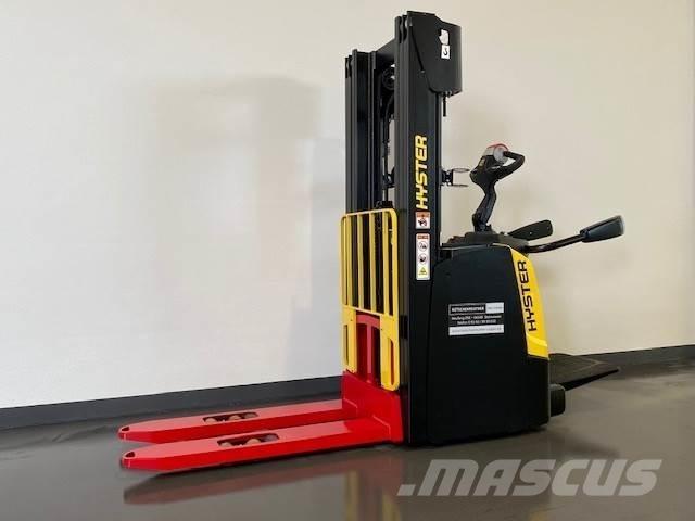 Hyster S1.2S Käyden ajettavat pinoamistrukit