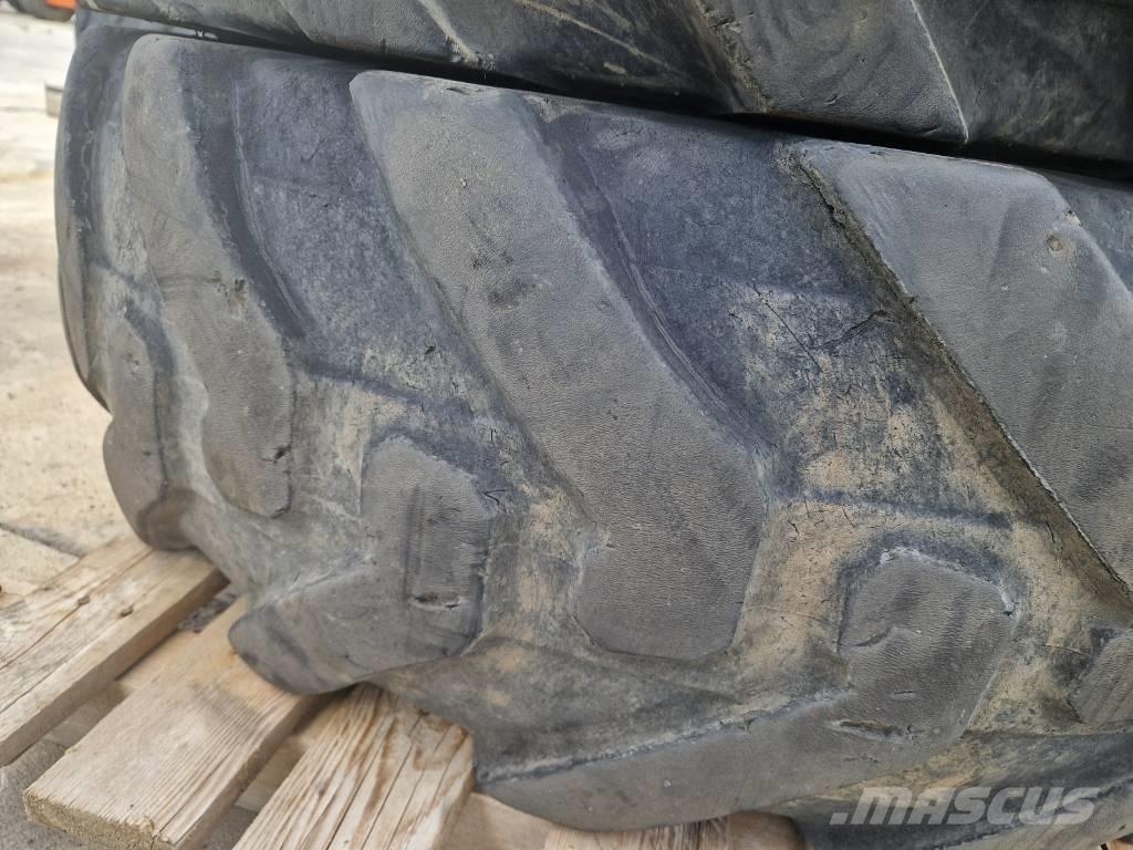 Manitou MT 1335 1440 Renkaat ja vanteet
