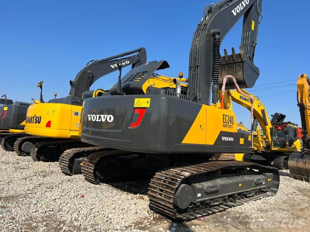 Volvo EC240DL Telakaivukoneet