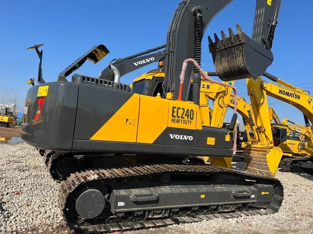 Volvo EC240DL Telakaivukoneet