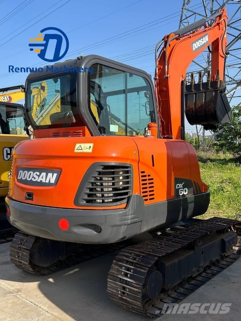 Doosan DX 60 Telakaivukoneet