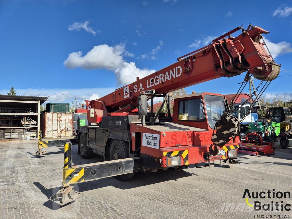 Liebherr UTM 526 Nosturiautot