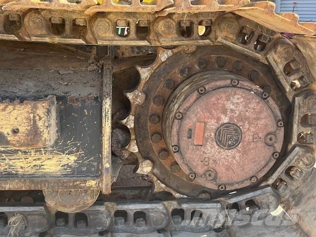 JCB Bandgrävare 220X Telakaivukoneet