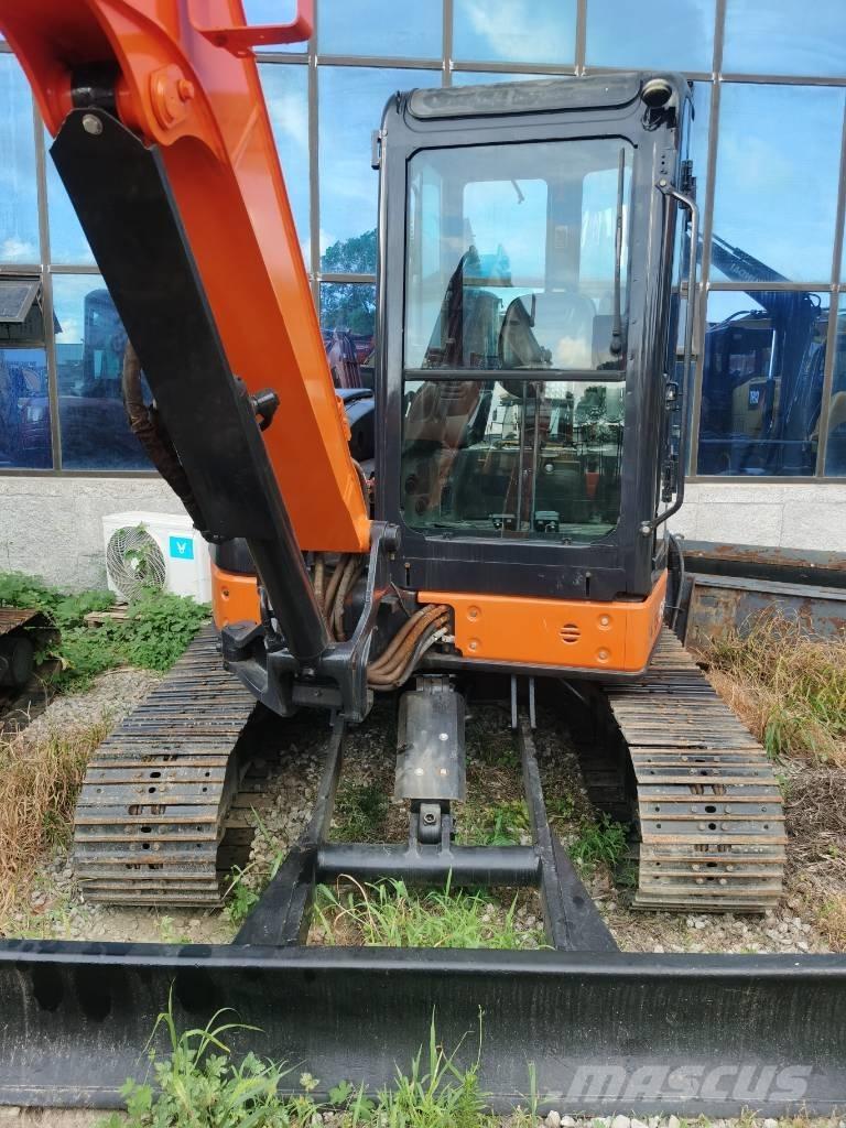 Hitachi ZX 50 U Minikaivukoneet < 7t