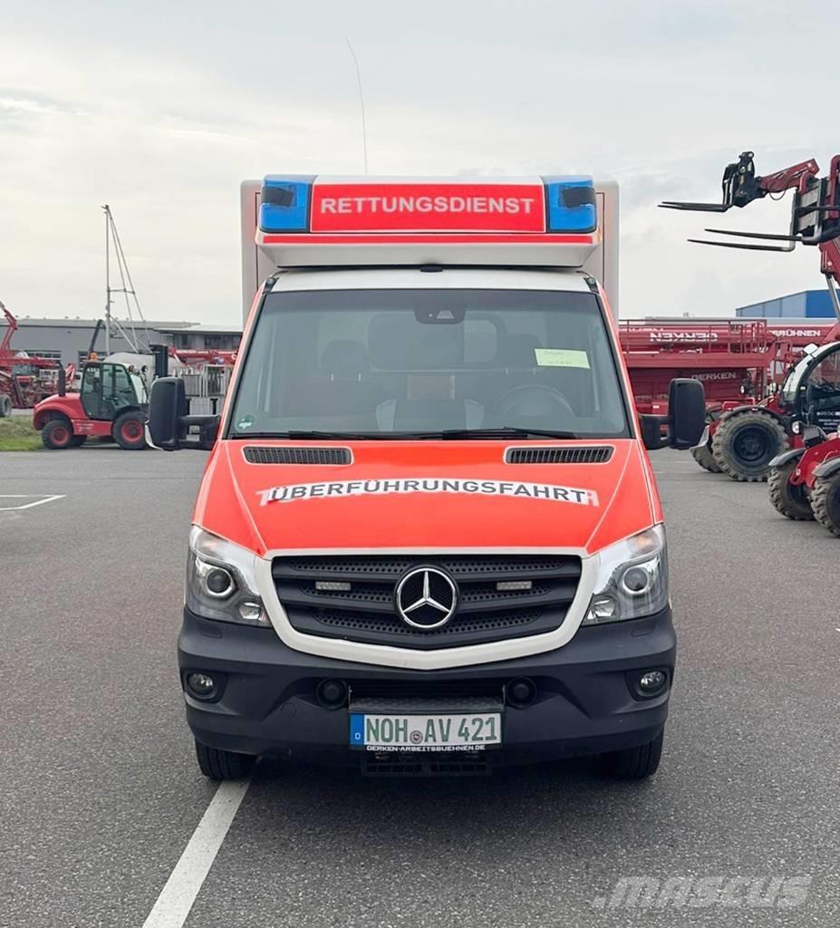 Mercedes-Benz 1032 Ambulanssit