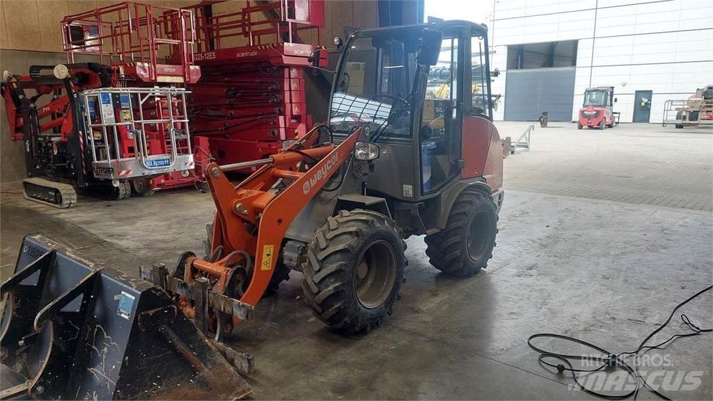 Weycor AR320 Cab Yleiskuormaajat