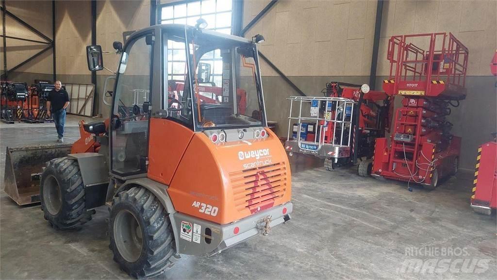Weycor AR320 Cab Yleiskuormaajat