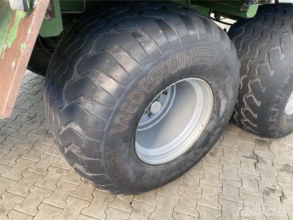Krone TITAN 4XL-GD Keräävät noukinvaunut ja silppurivaunut