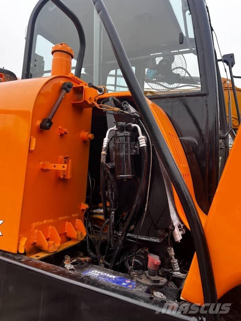 Hyundai Robex 60 W-9 Pyöräkaivukoneet