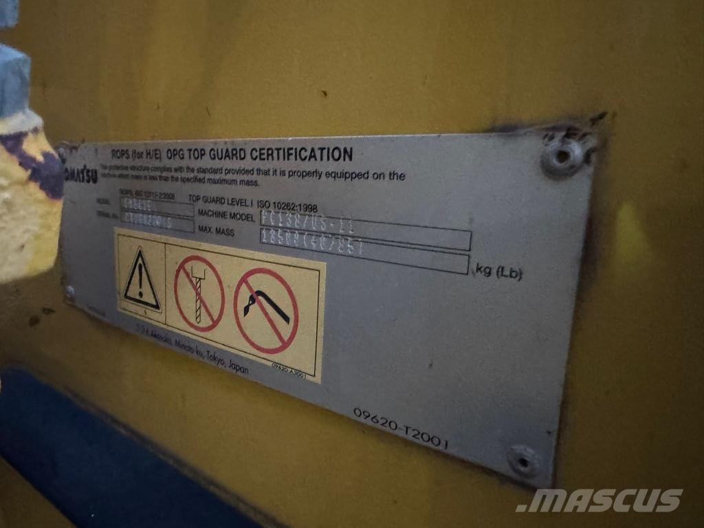 Komatsu PC138-11 Telakaivukoneet