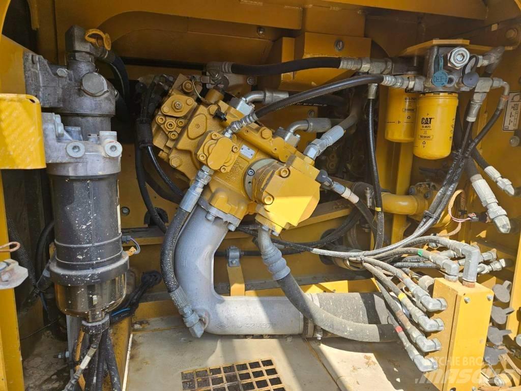 CAT 326 F L Telakaivukoneet