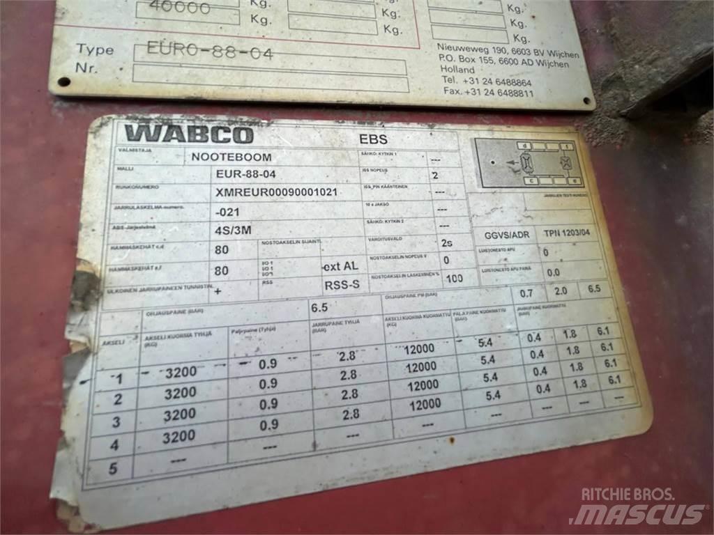 Scania R560 8x4 Vetopöytäautot