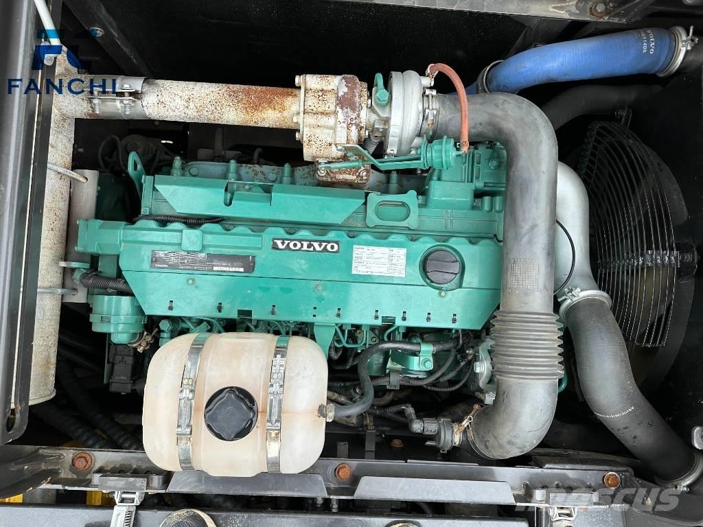 Volvo 210 Telakaivukoneet
