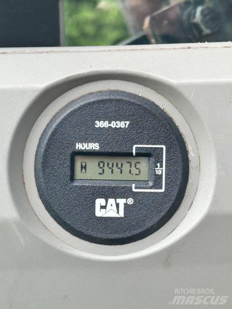CAT 320 EL Telakaivukoneet