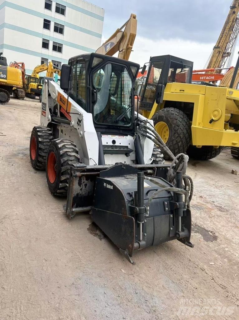 Bobcat S 220 Liukuohjatut kuormaajat