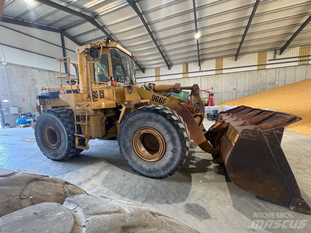 CAT 966 F Pyöräkuormaajat