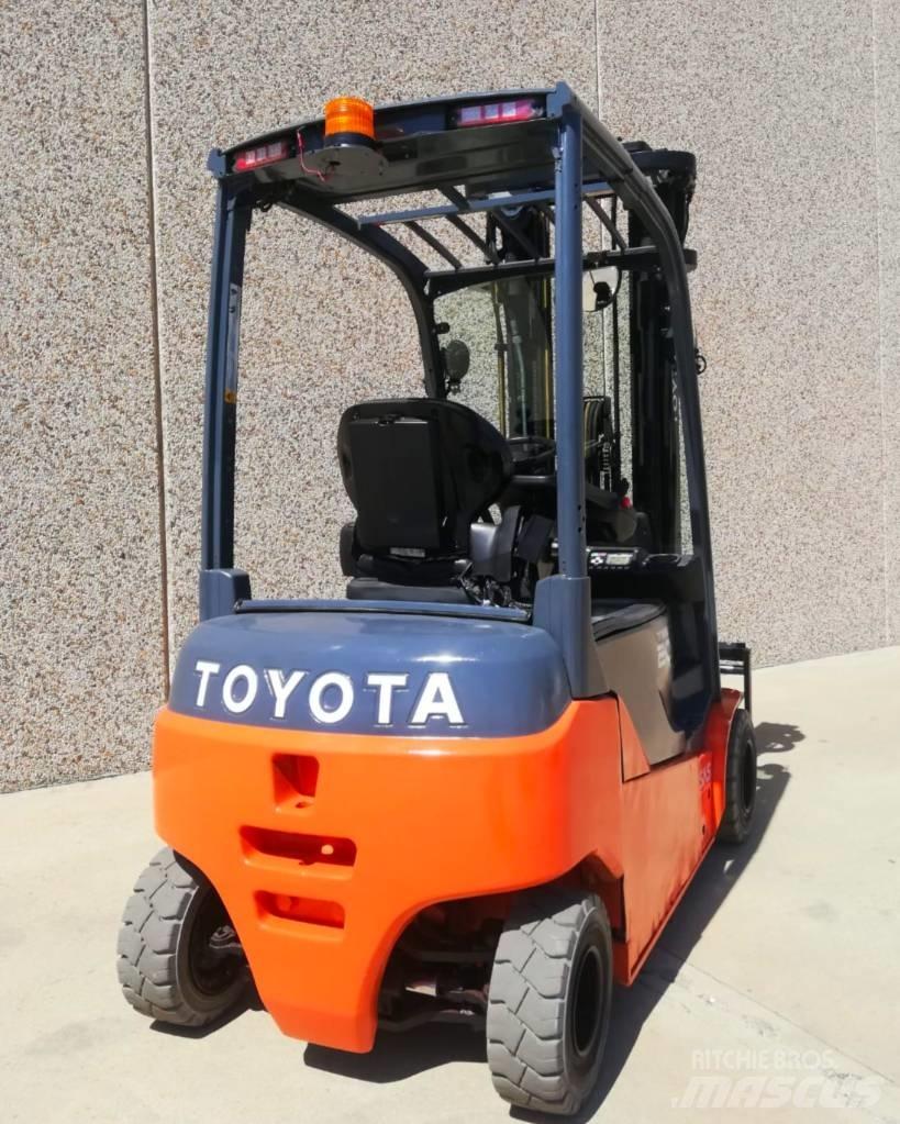 Toyota 8FBM20T Sähkötrukit