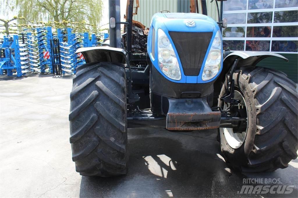 New Holland T7030 Traktorit