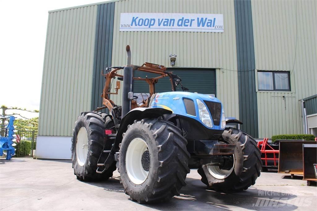 New Holland T7030 Traktorit