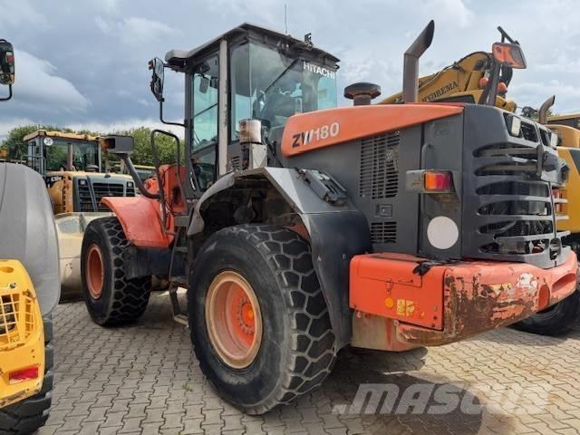Hitachi ZW 180 Pyöräkuormaajat