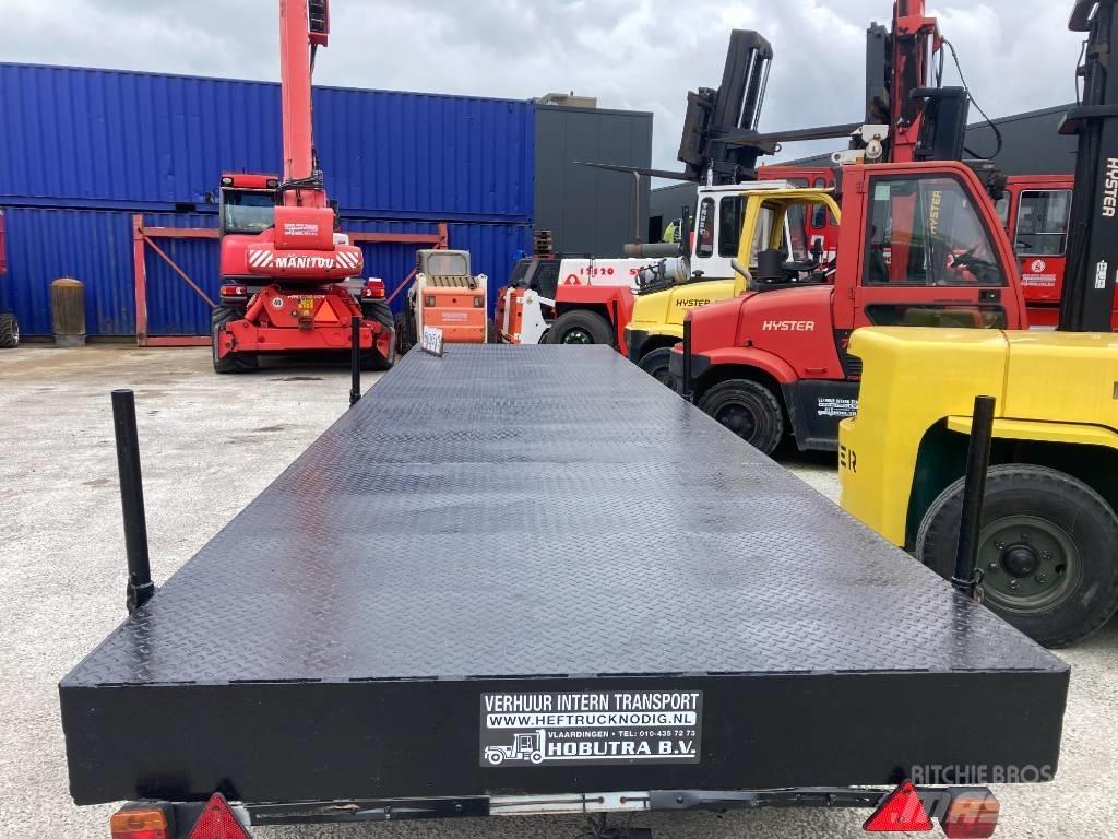  industrailer M80 Maastotrukit