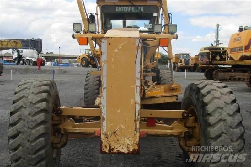 CAT 140H Tiehöylät