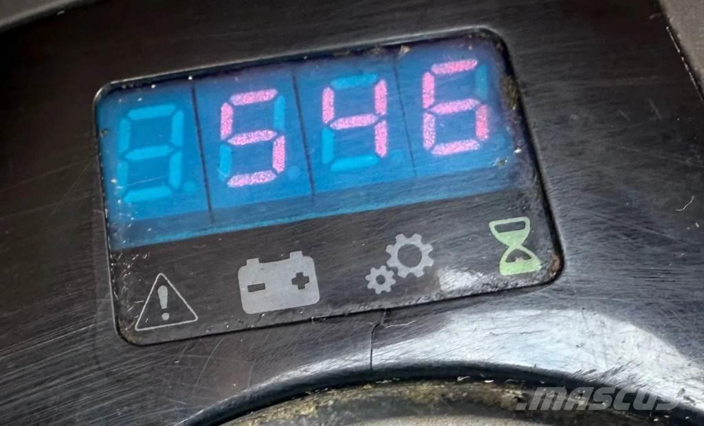 BT SWE200D Käyden ajettavat pinoamistrukit