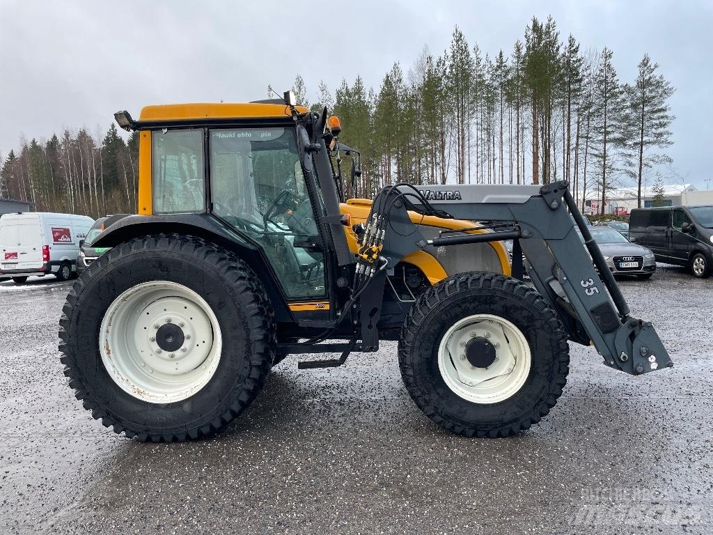 Valtra A 95 Traktorit