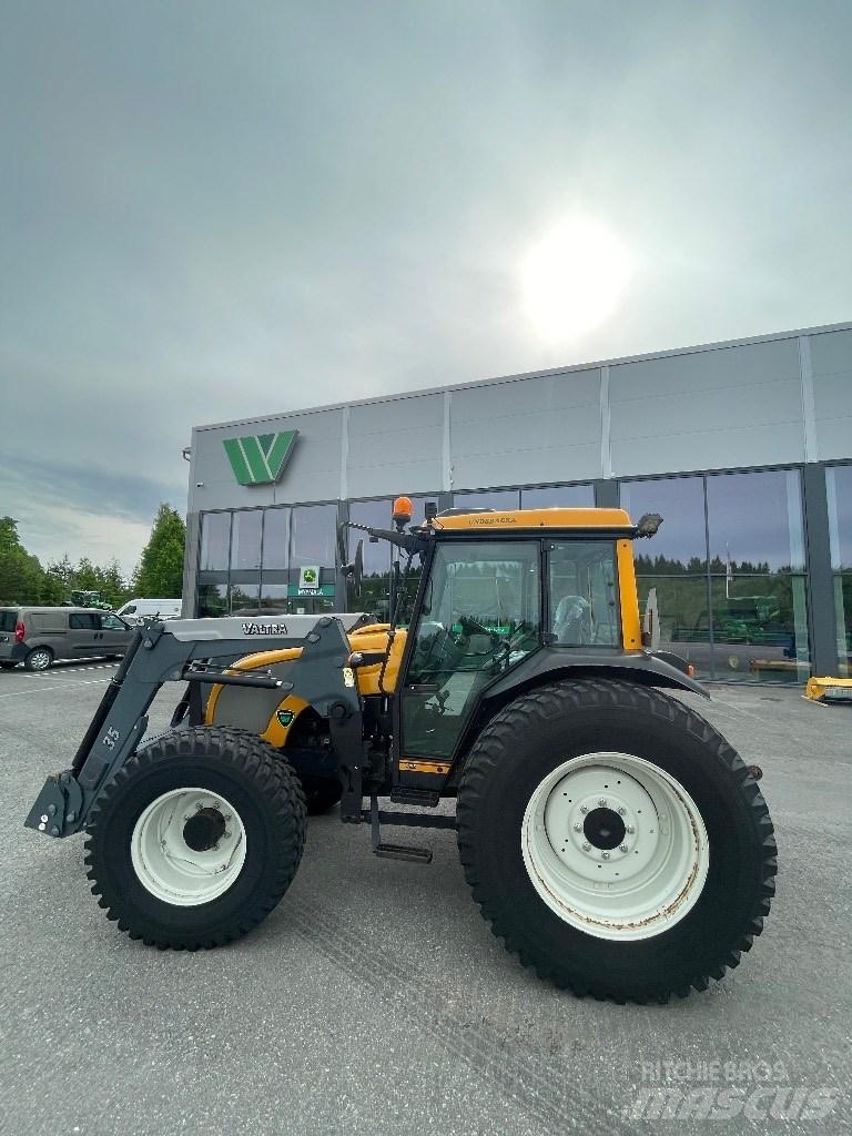 Valtra A95 Traktorit