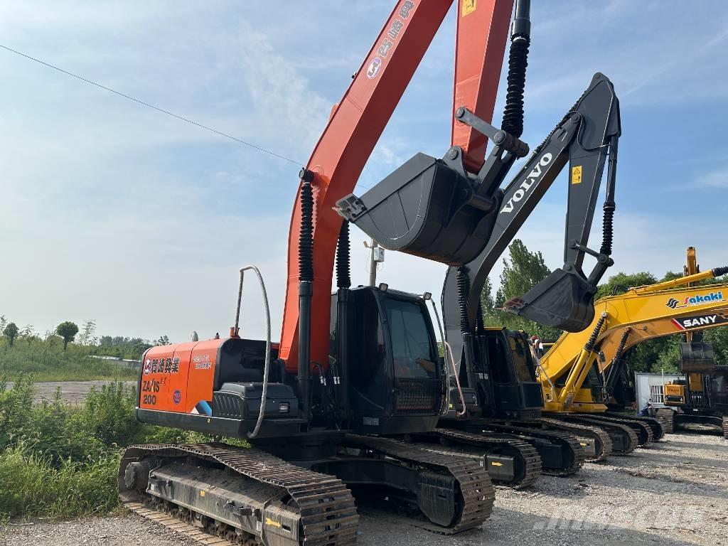 Hitachi ZX200 Telakaivukoneet