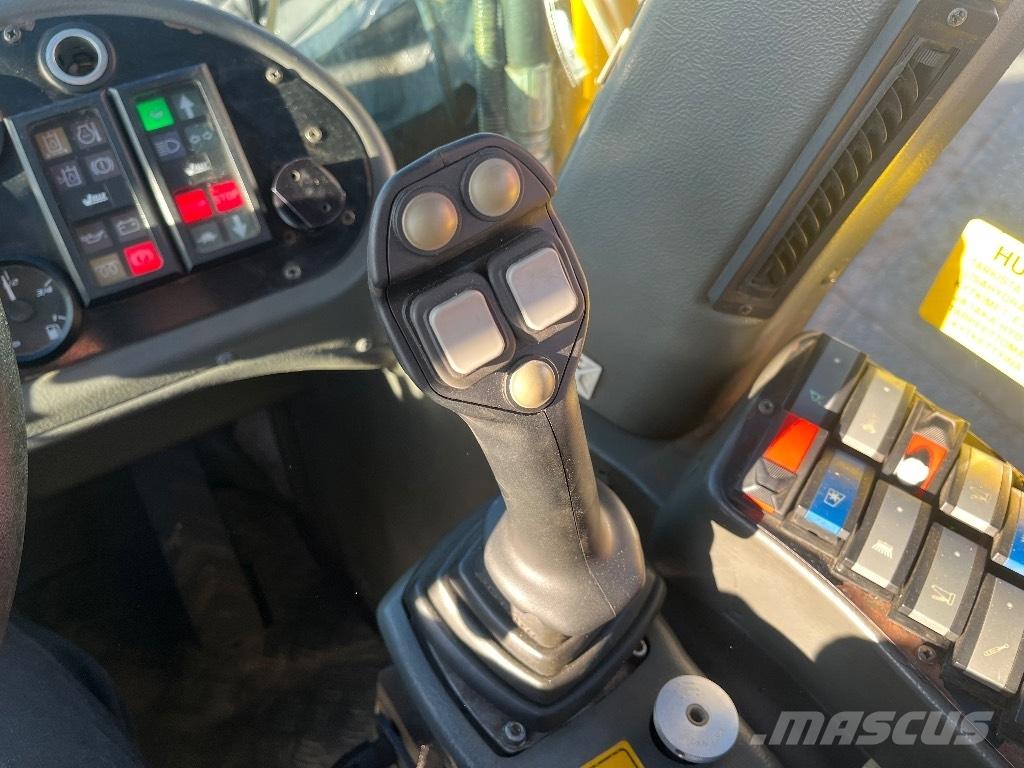 Wille 655 / MYYTY, sold Taajamatraktorit