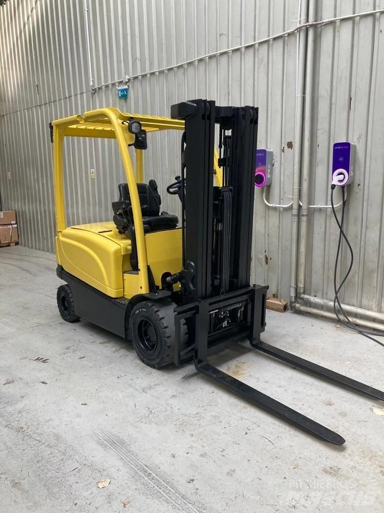 Hyster J2.5XN Sähkötrukit