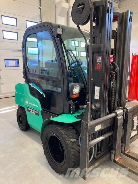 Mitsubishi FD35N Dieseltrukit