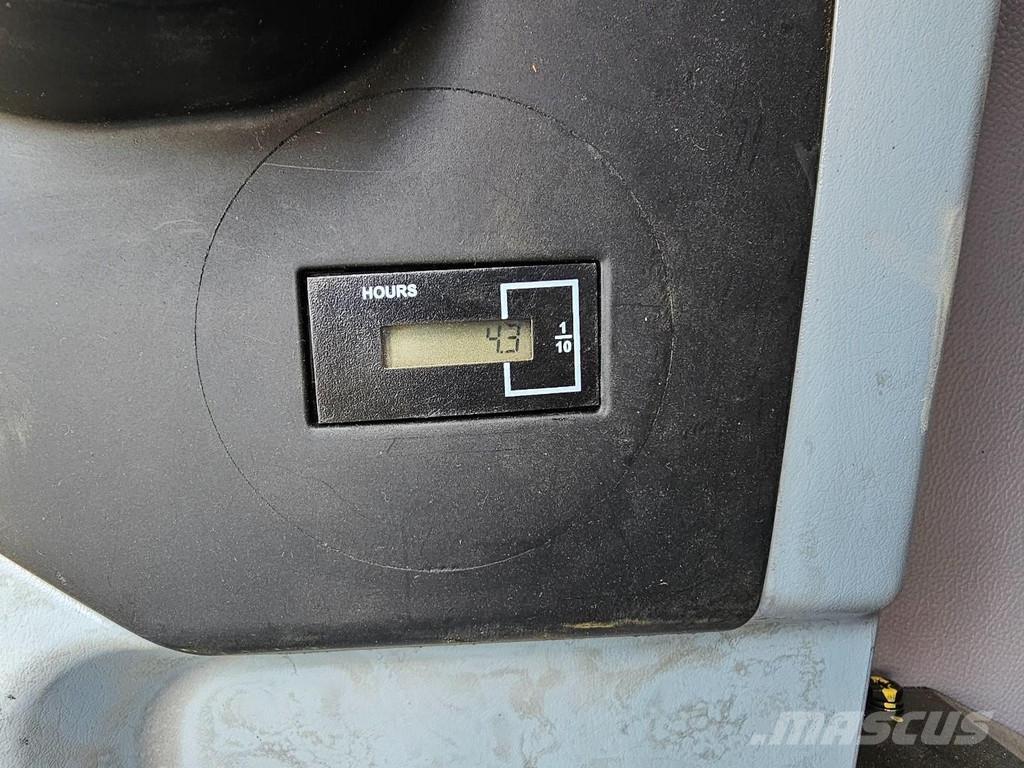 Hyundai R215L Telakaivukoneet