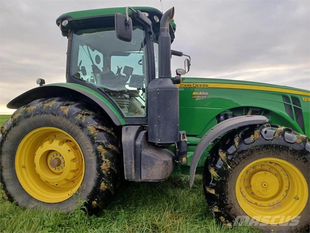 John Deere 8335R Traktorit