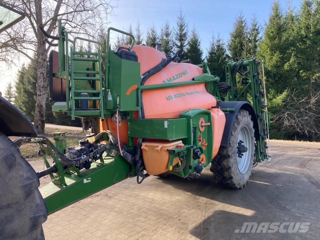 Amazone UX 4200 24 m Hinattavat ruiskut