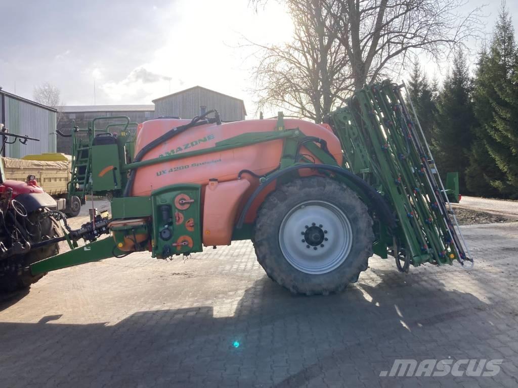 Amazone UX 4200 24 m Hinattavat ruiskut