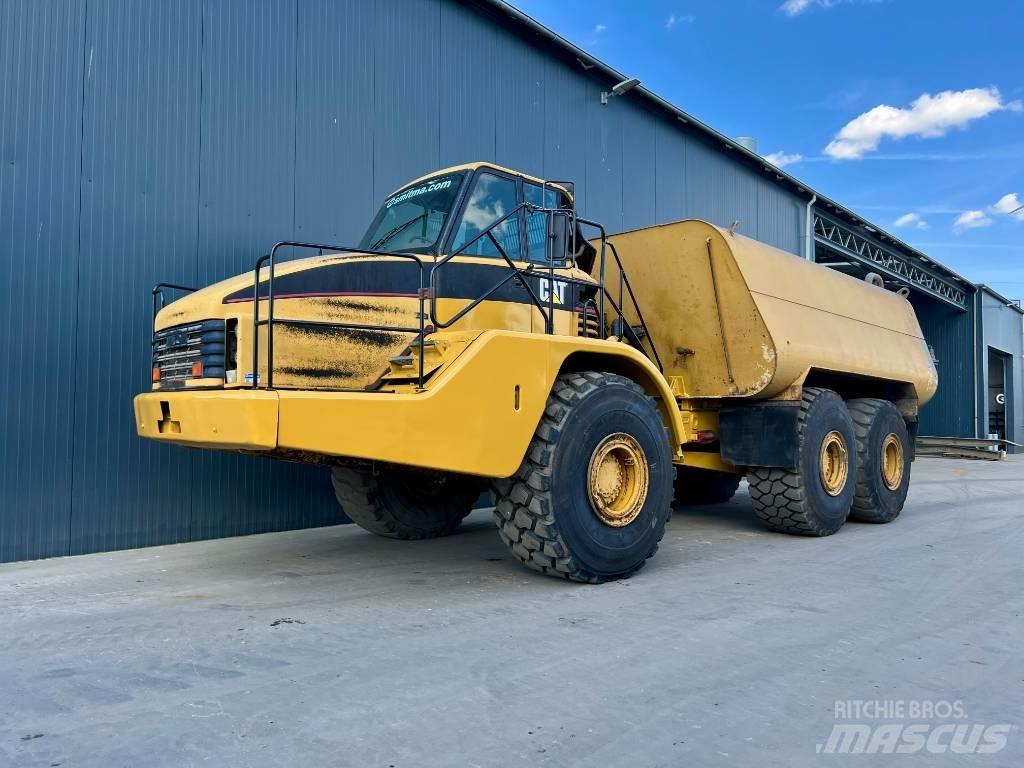 CAT 740 Water Truck Vesisäiliöautot