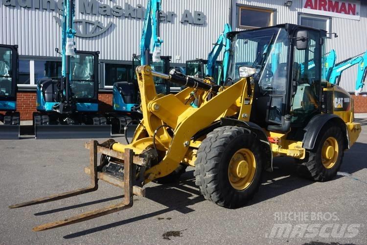 CAT 906M *Uthyres* Pyöräkuormaajat