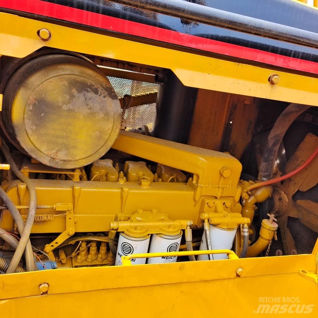CAT D 7 R Telaketjupuskutraktorit