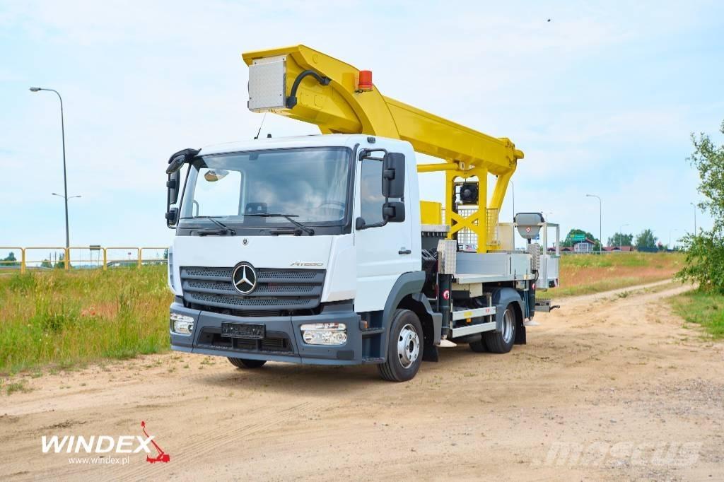 Palfinger P 300 KS Nostolava-autot