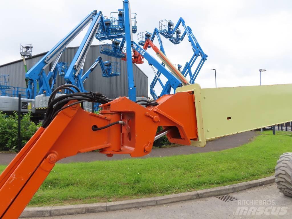 JLG E 600 JP Teleskooppipuominostimet