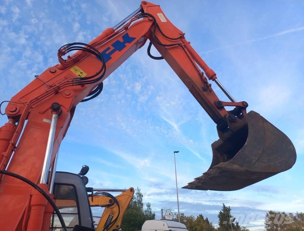 Fiat-Kobelco EX135 Telakaivukoneet
