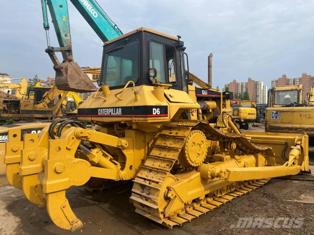 CAT D6R Telaketjupuskutraktorit