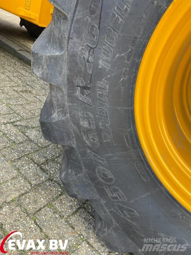 JCB 435S (DEMO) Pyöräkuormaajat