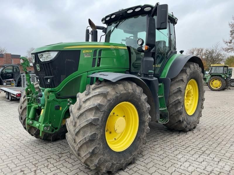 John Deere 6250R Traktorit
